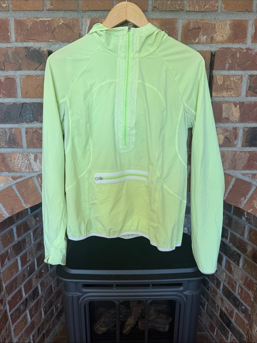 lululemon athletica Neon Lime Half-Zip running Pullover size 6